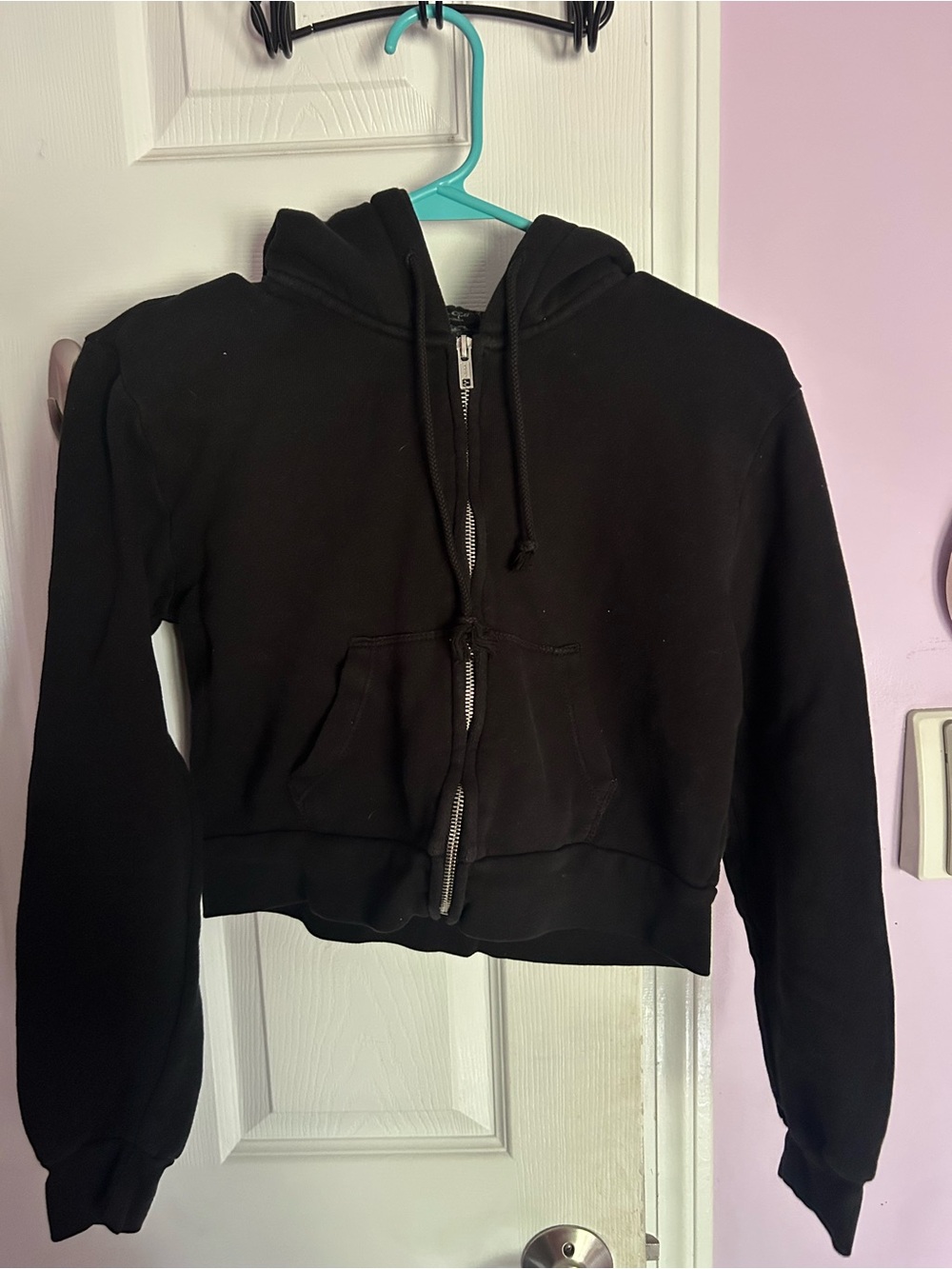 Brandy Melville Black Cropped Zip-Up Hoodie